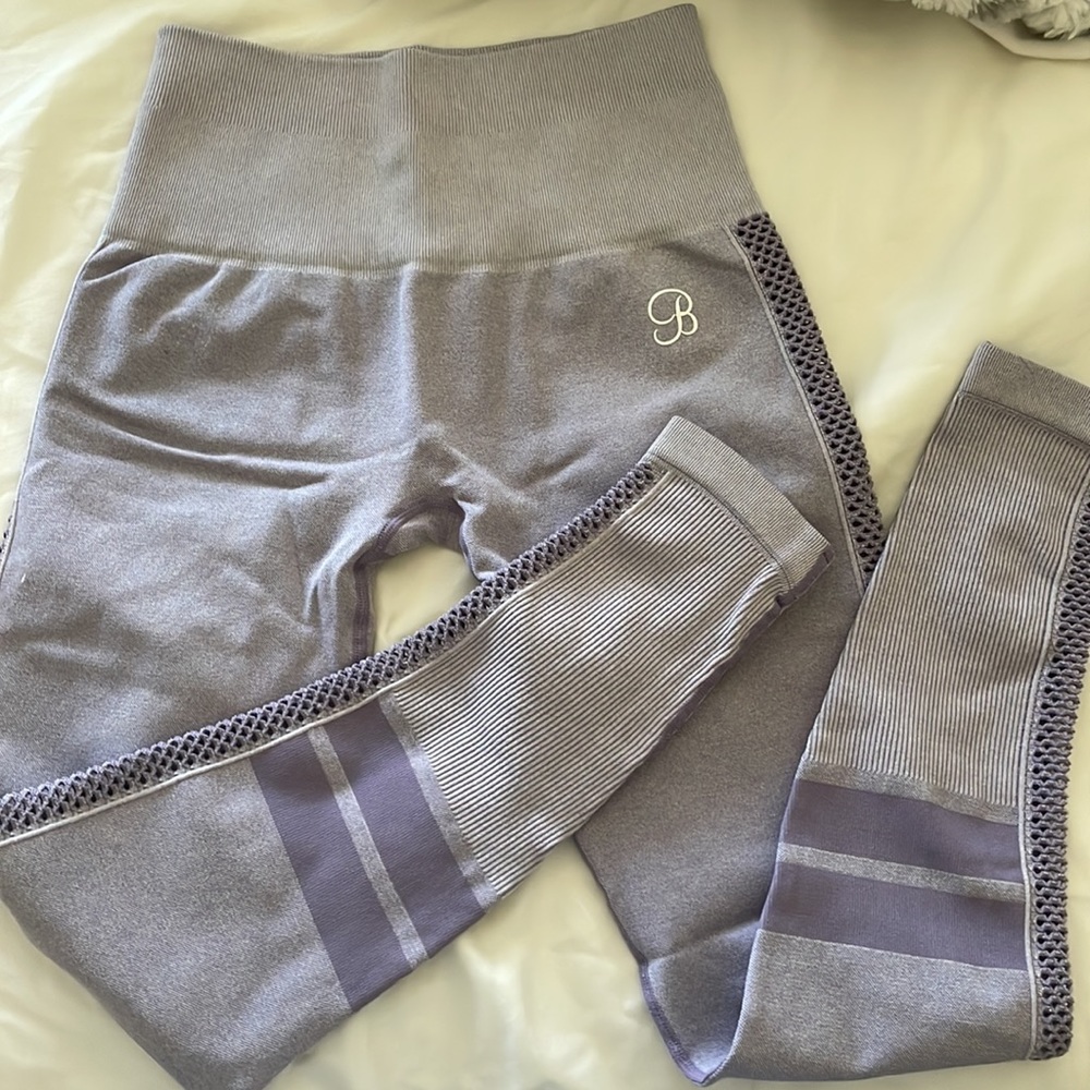 Bombshell Sportswear Leggings - Picture 4 of 5